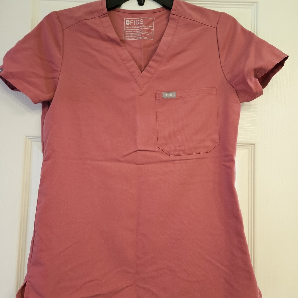 Figs Quartz Catarina Scrub Top